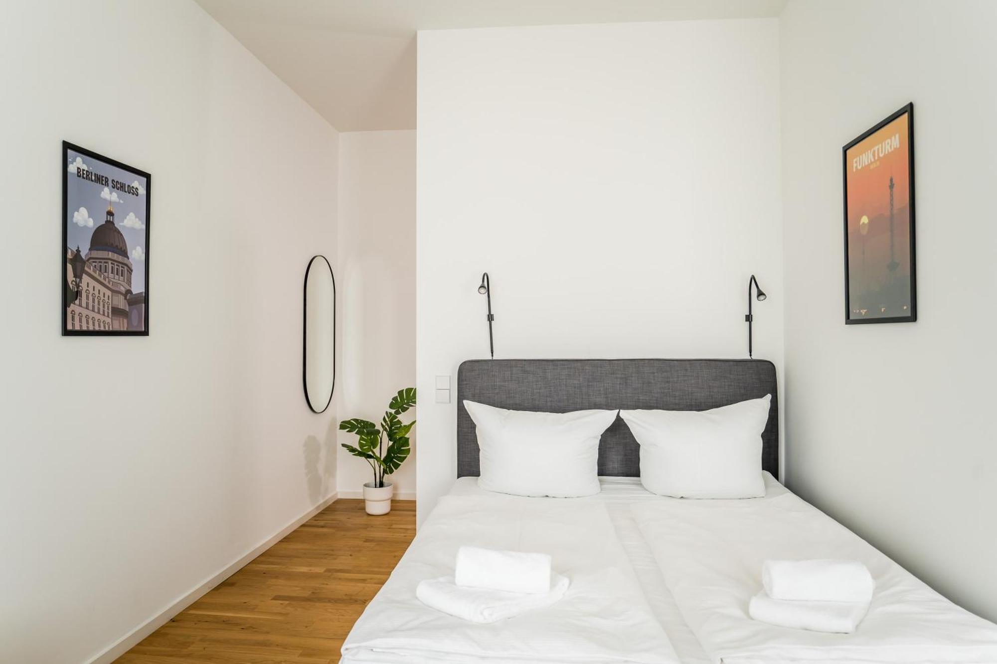 Homaris Apartments Schlueterstrasse Berlin Exterior photo