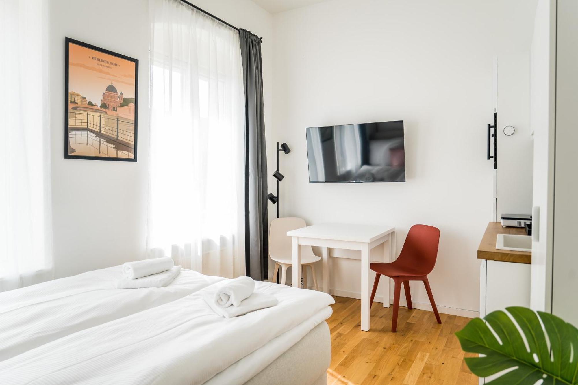 Homaris Apartments Schlueterstrasse Berlin Exterior photo